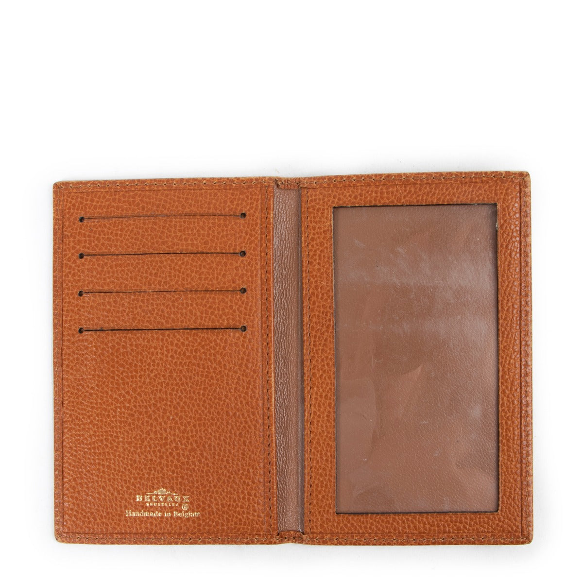 Designer wallet accessories in 2nd hand online store in perfect and original condition.