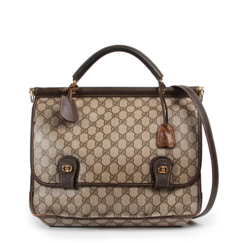 Shop safe online 100% authentic Gucci Vintage Monogram Shoulder Bag in very good condition at the right price at Labellov in Antwerp.