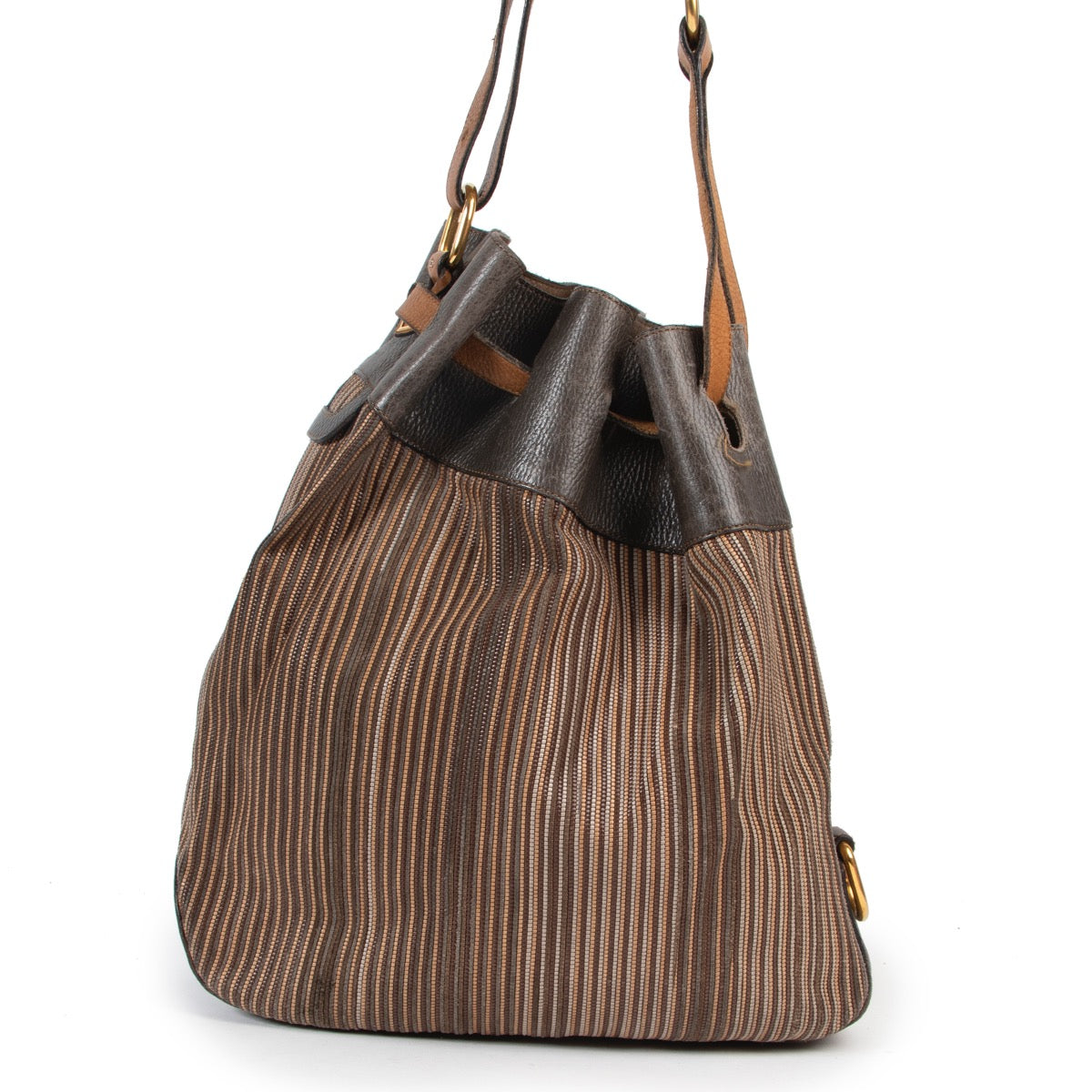 Buy and sell your designer items such as these Delvaux Toile De Cuir Shoulder Bag for a reasonable price at Labellov.