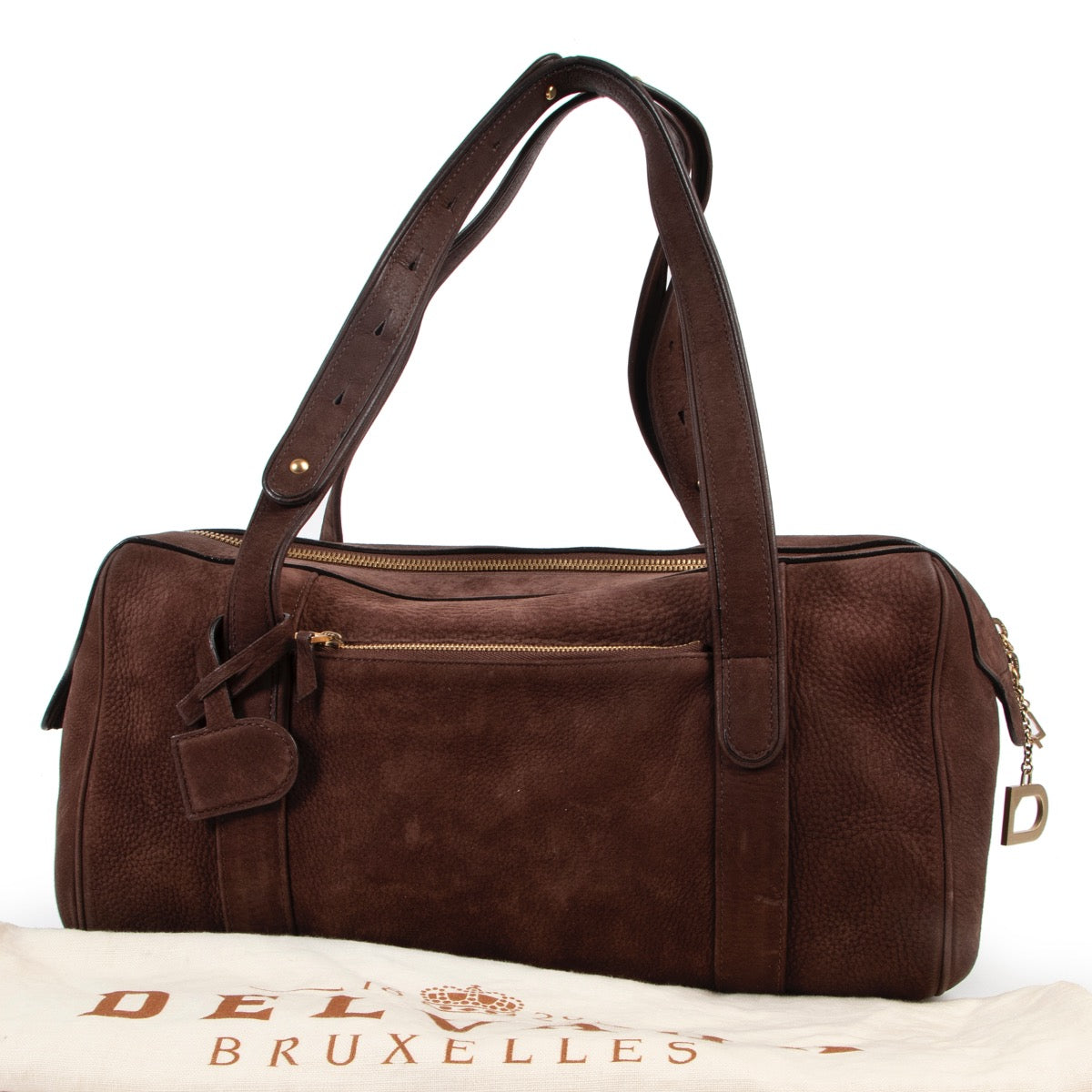 Buy this Delvaux Loft Santiag Chocolat Shoulder Bag for a fair price at Labellov online or in store. Buy and sell your designer items at Labellov Luxury