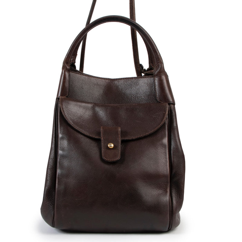 Buy online an authentic second hand Delvaux brown Equivoque Shoulder Bag in good condition at Labellov in Antwerp.