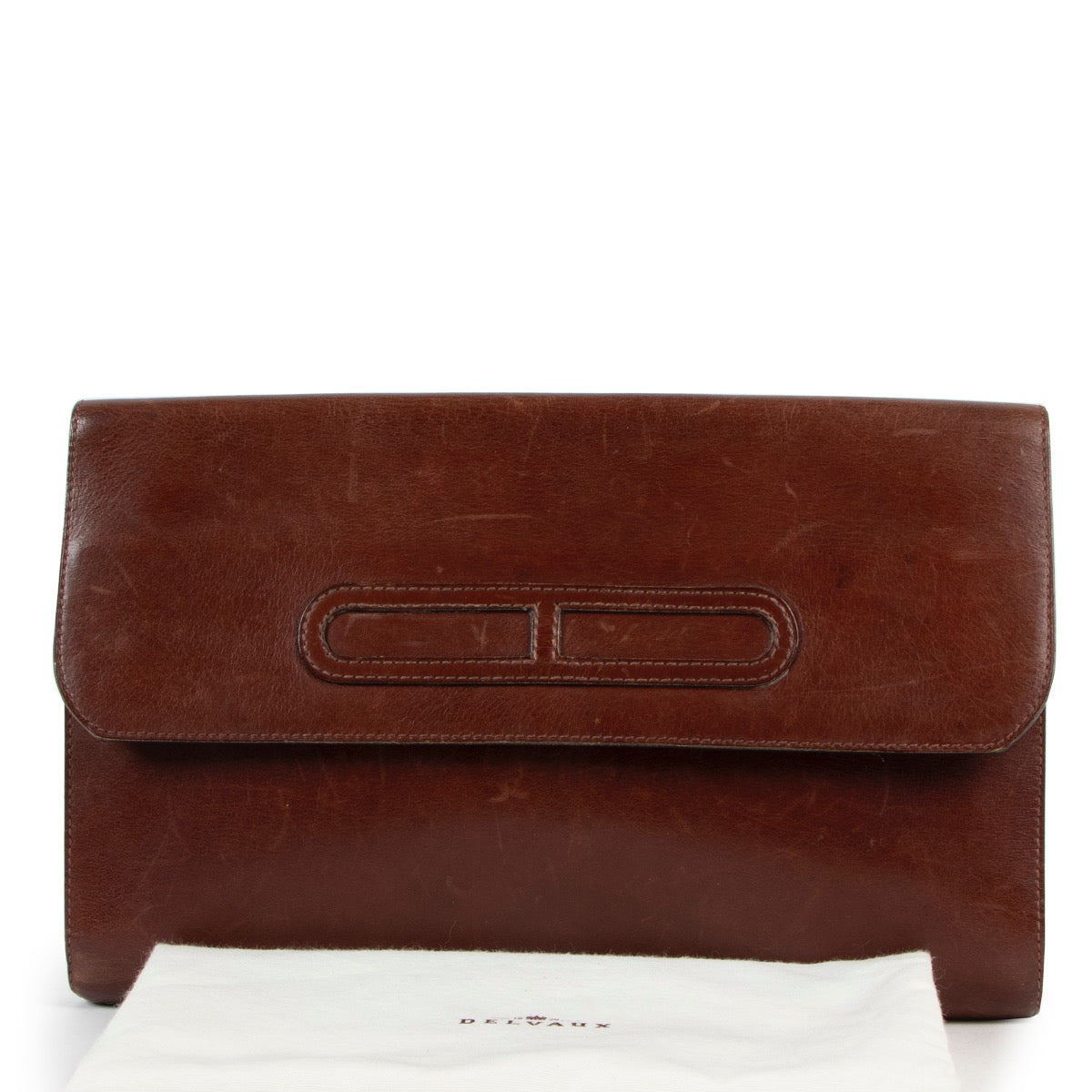 Buy online an authentic second hand Delvaux Vintage Brown Leather Clutch in preloved condition at Labellov in Antwerp.