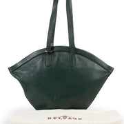 Koop authentieke tweedehands Delvaux groene lederen handtas met juiste prijs. Achetez un authentique sac à main Delvaux d'occasion au bon prix. Buy authentic second hand Delvaux bag at the right price.