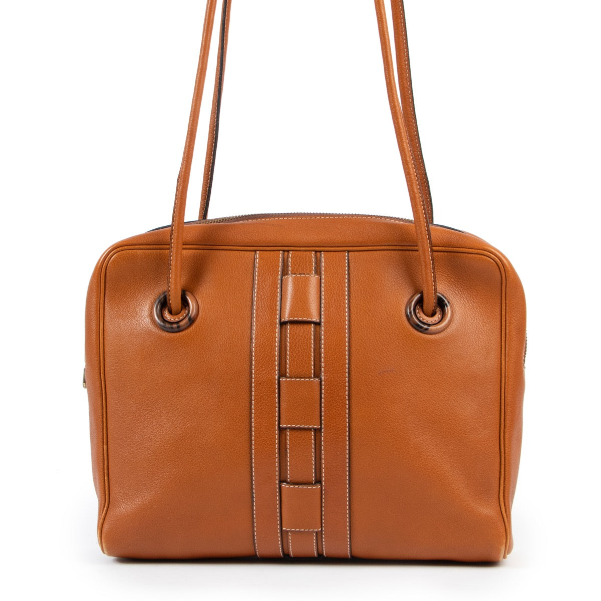 Shop safe online 100% authentic second hand Delvaux Cognac Shoulder Bag in very good condition at the right price at Labellov in Antwerp.