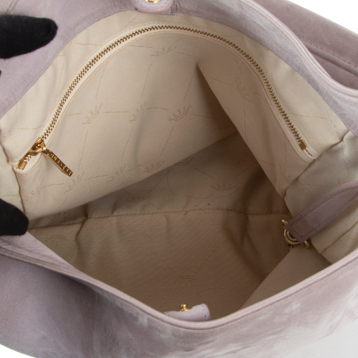 Shop safe online 100% authentic second hand Delvaux Purple Lilac Nubuck Le Louise Shoulder Bag in very good condition at the right price at Labellov in Antwerp.