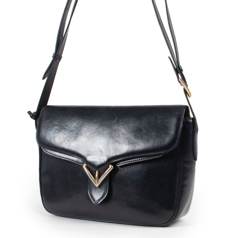 Shop safe online 100% authentic second hand Delvaux Dark Blue Shoulder Bag in preloved condition at the right price at Labellov in Antwerp