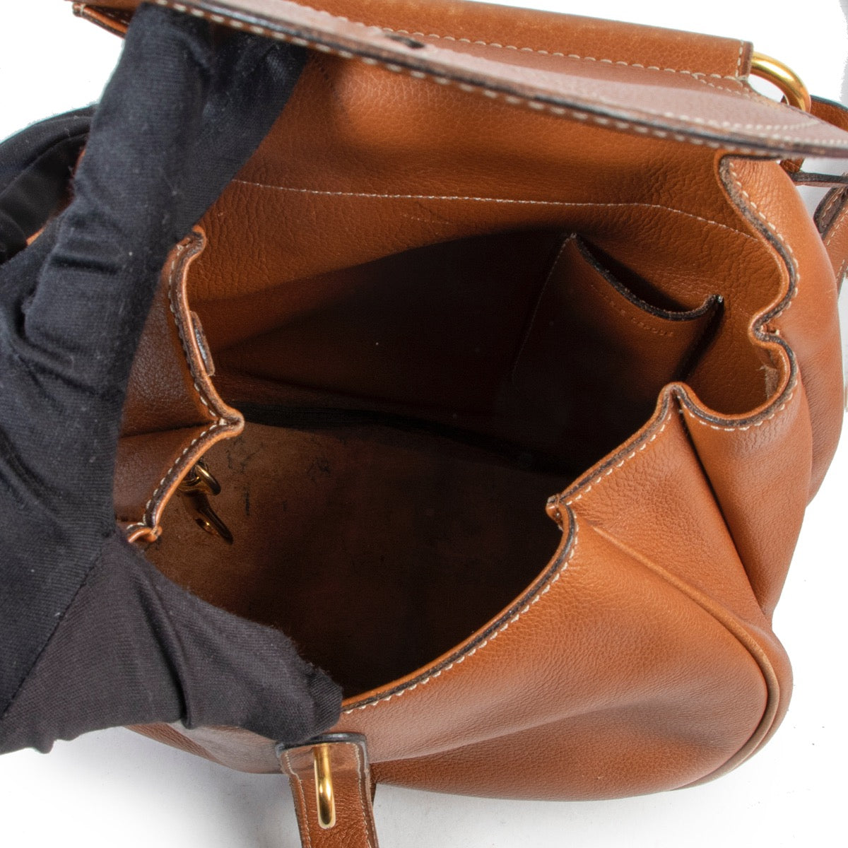 Buy this Delvaux Cognac Cerceau Crossbody Bag for a reasonable price at Labellov Luxury in Antwerp.