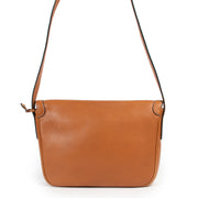 Shop safe online 100% authentic second hand Delvaux Camel Crossbody Bag in very good preloved condition at the right price at Labellov in Antwerp.