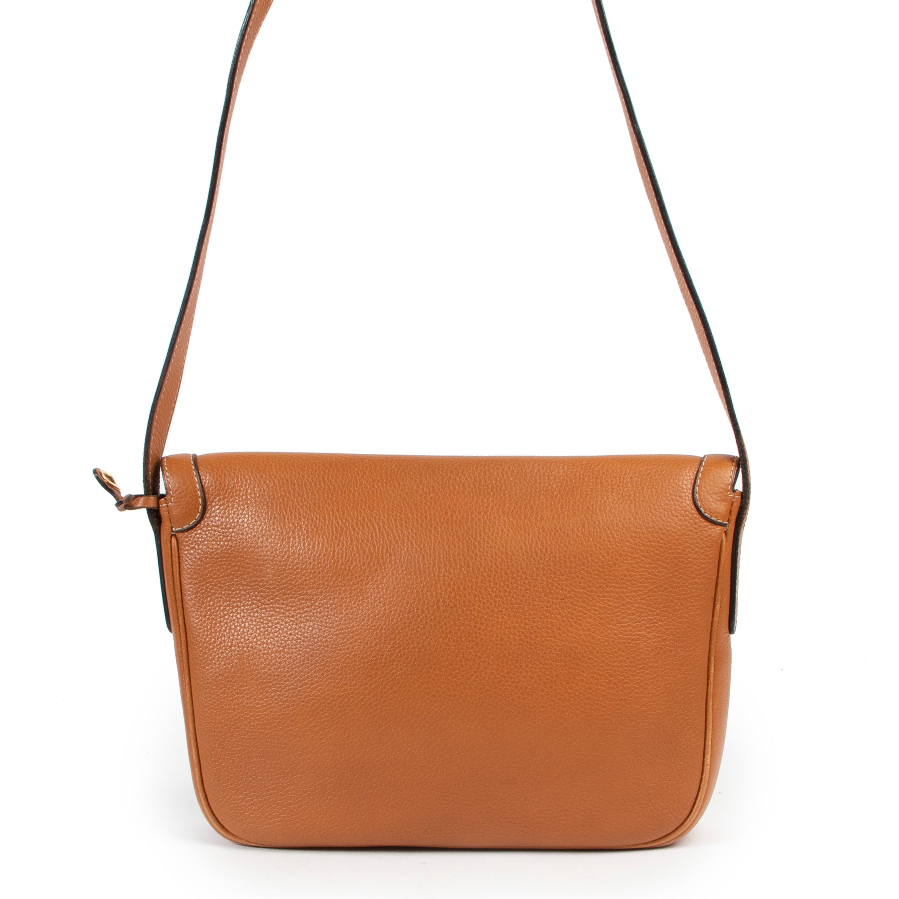 Shop safe online 100% authentic second hand Delvaux Camel Crossbody Bag in very good preloved condition at the right price at Labellov in Antwerp.