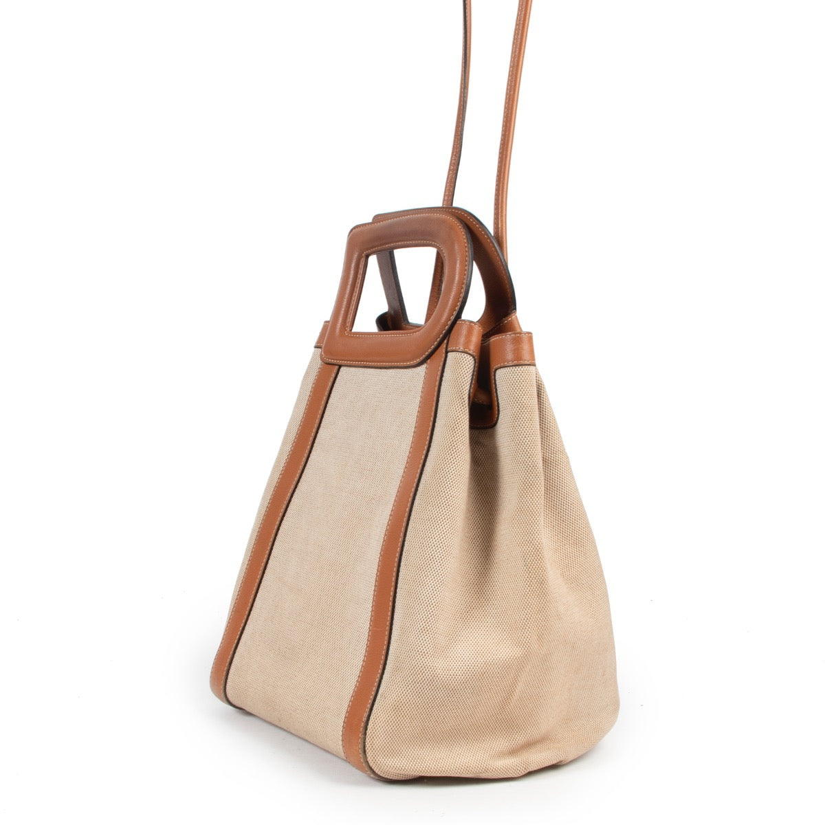 Shop safe online 100% authentic second hand Delvaux Camel Canvas Caraibes Shoulder Bag in very good condition at the right price at Labellov in Antwerp.