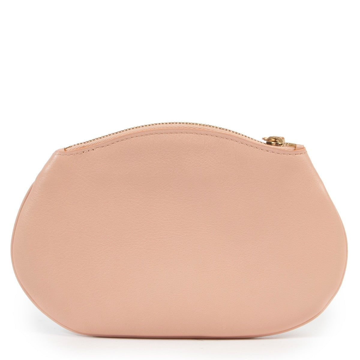 Buy this Delvaux Pink Pouch at Labellov online or in store for a reasonable price in Antwerp and in good condition!