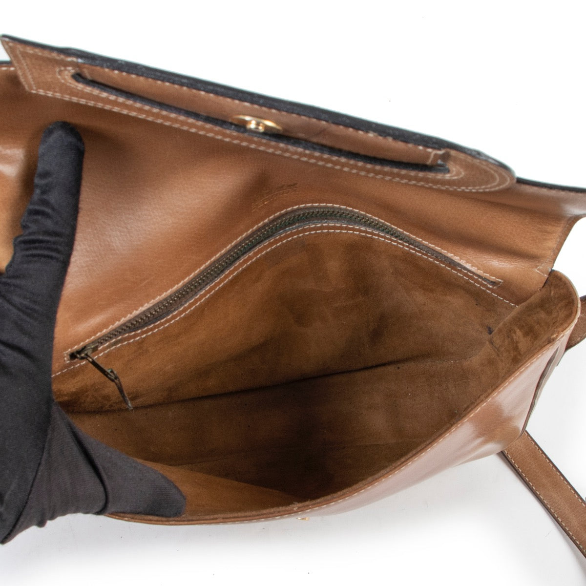 Delvaux Beige Leather Crossbody in good condition now on Labellov vintage site for luxury designer goods