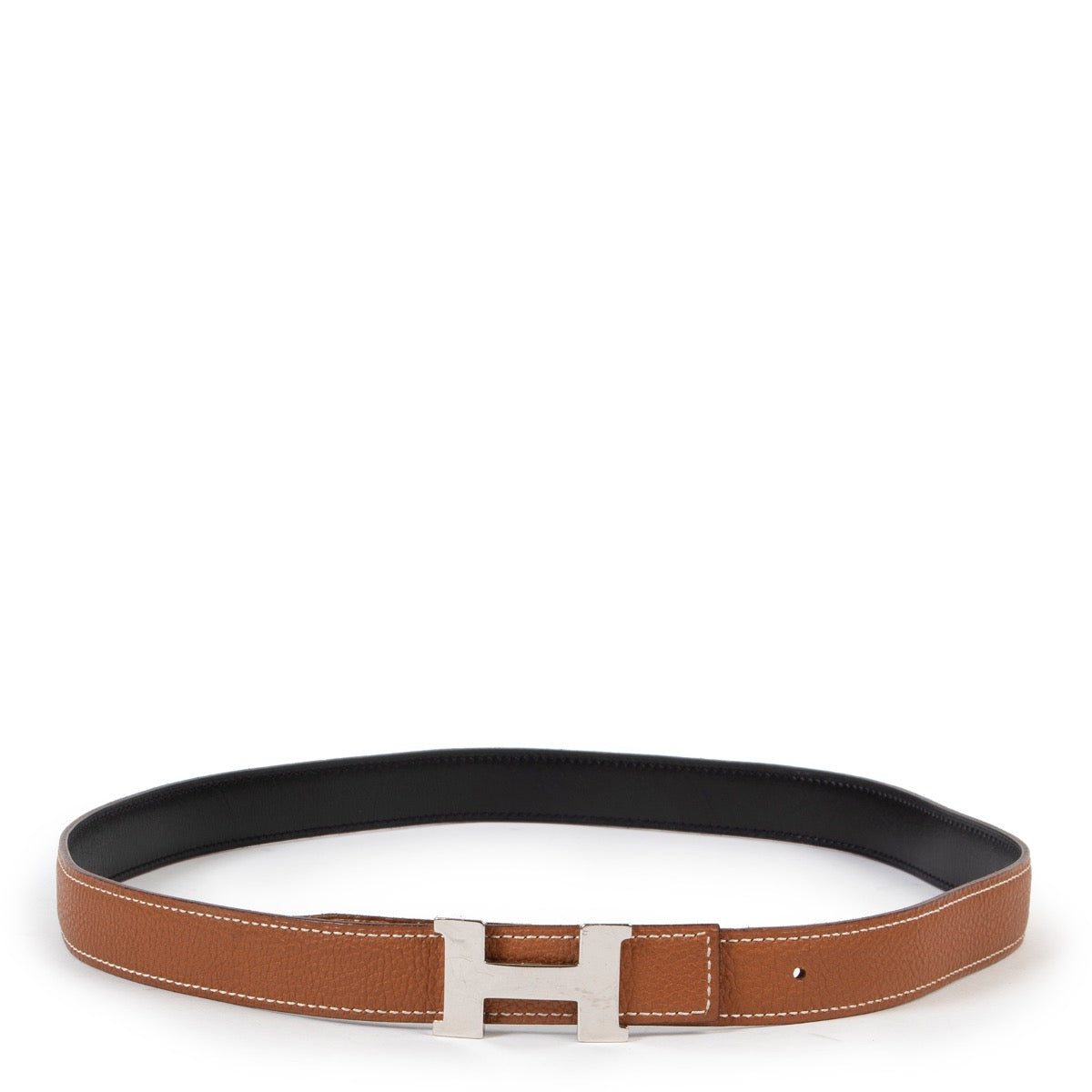 Hermès mini Constance Martelee belt buckle & Reversible leather strap 24 mm is available to be bought at Labellov a luxury secondhand store where you can buy and sell your designer items.