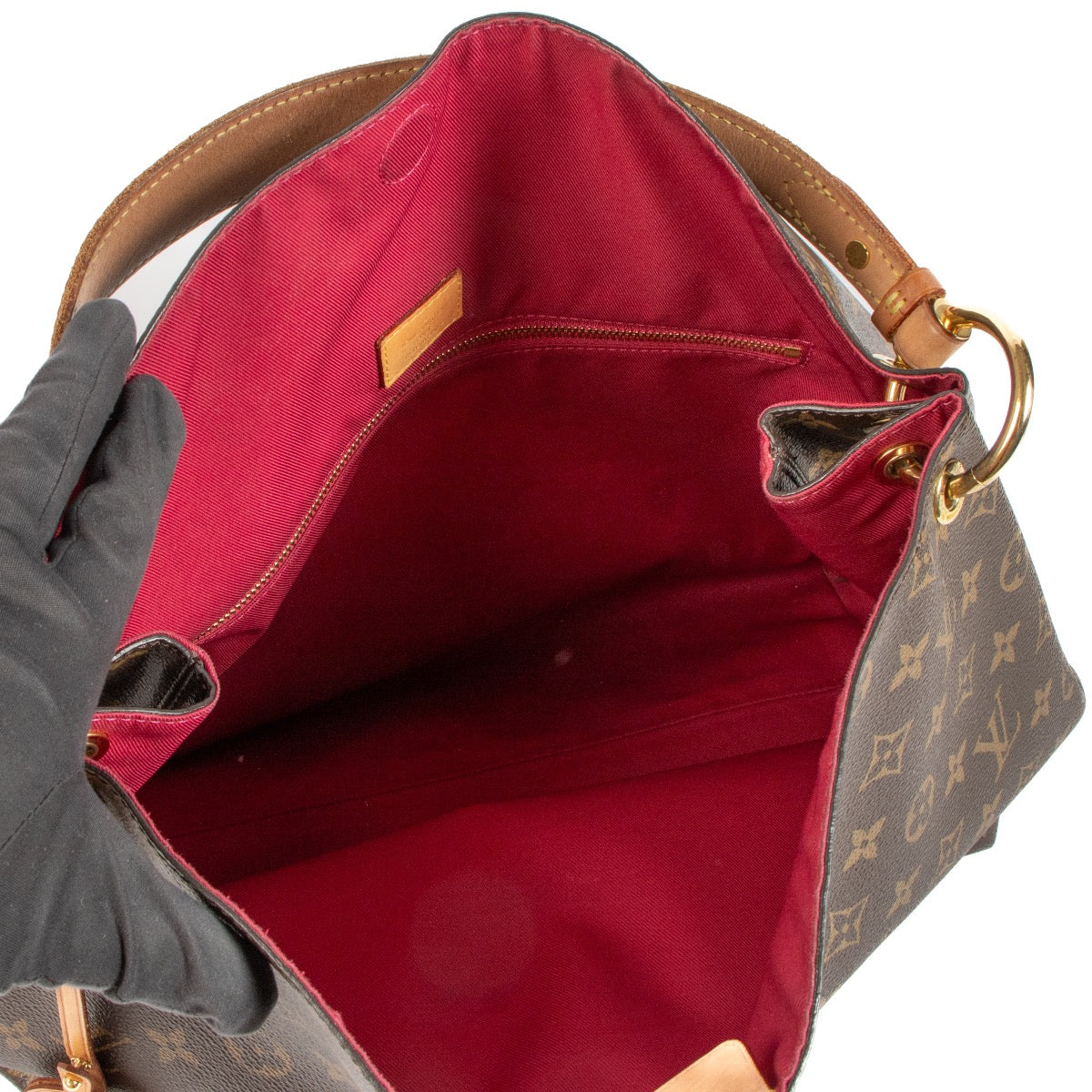 Shop 100% authentic second-hand Louis Vuitton Monogram Graceful MM Shoulder Bag on Labellov.com