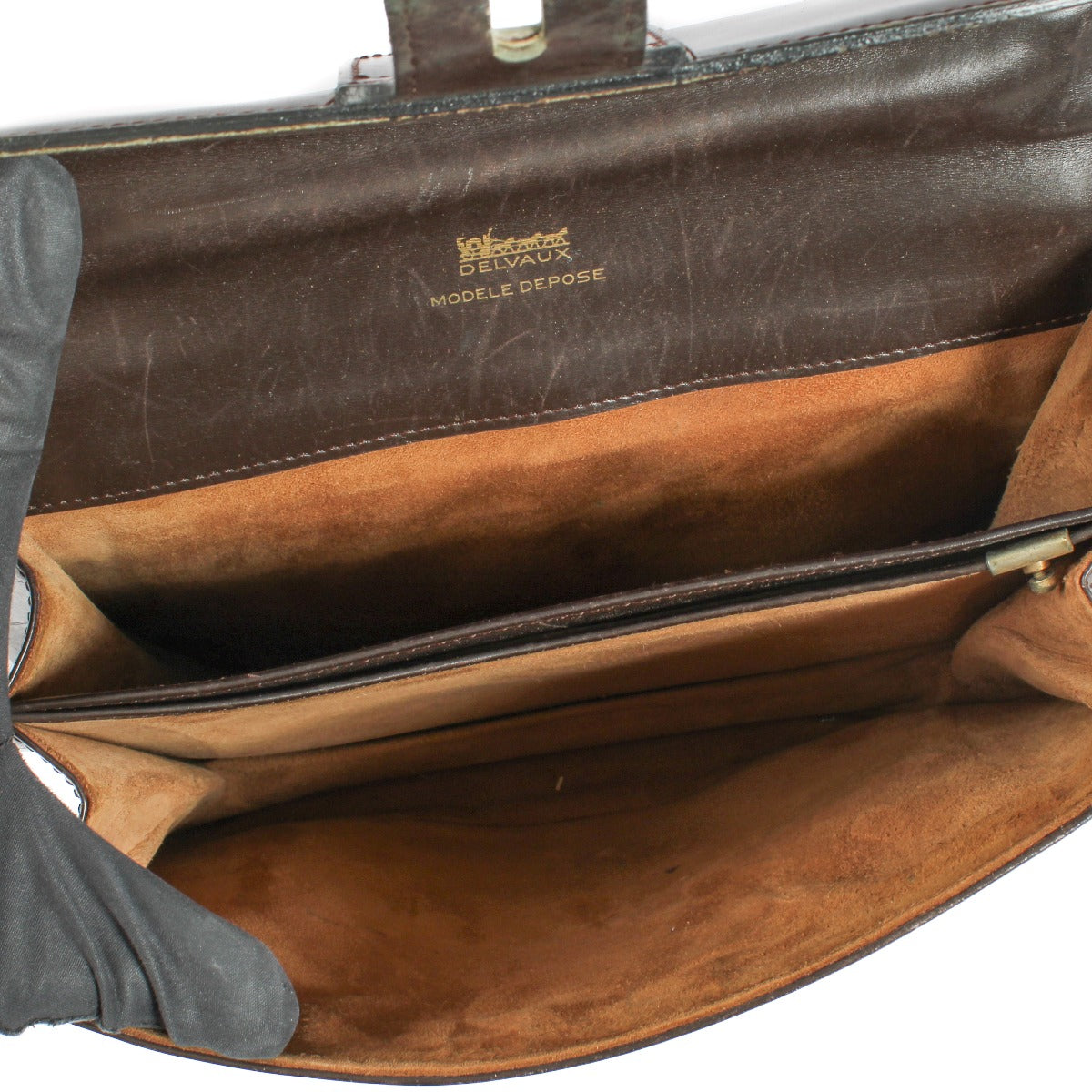 Purchase an authentic second-hand Delvaux Brown Brillant Baudrier Crossbody in preloved condition on Labellov.com