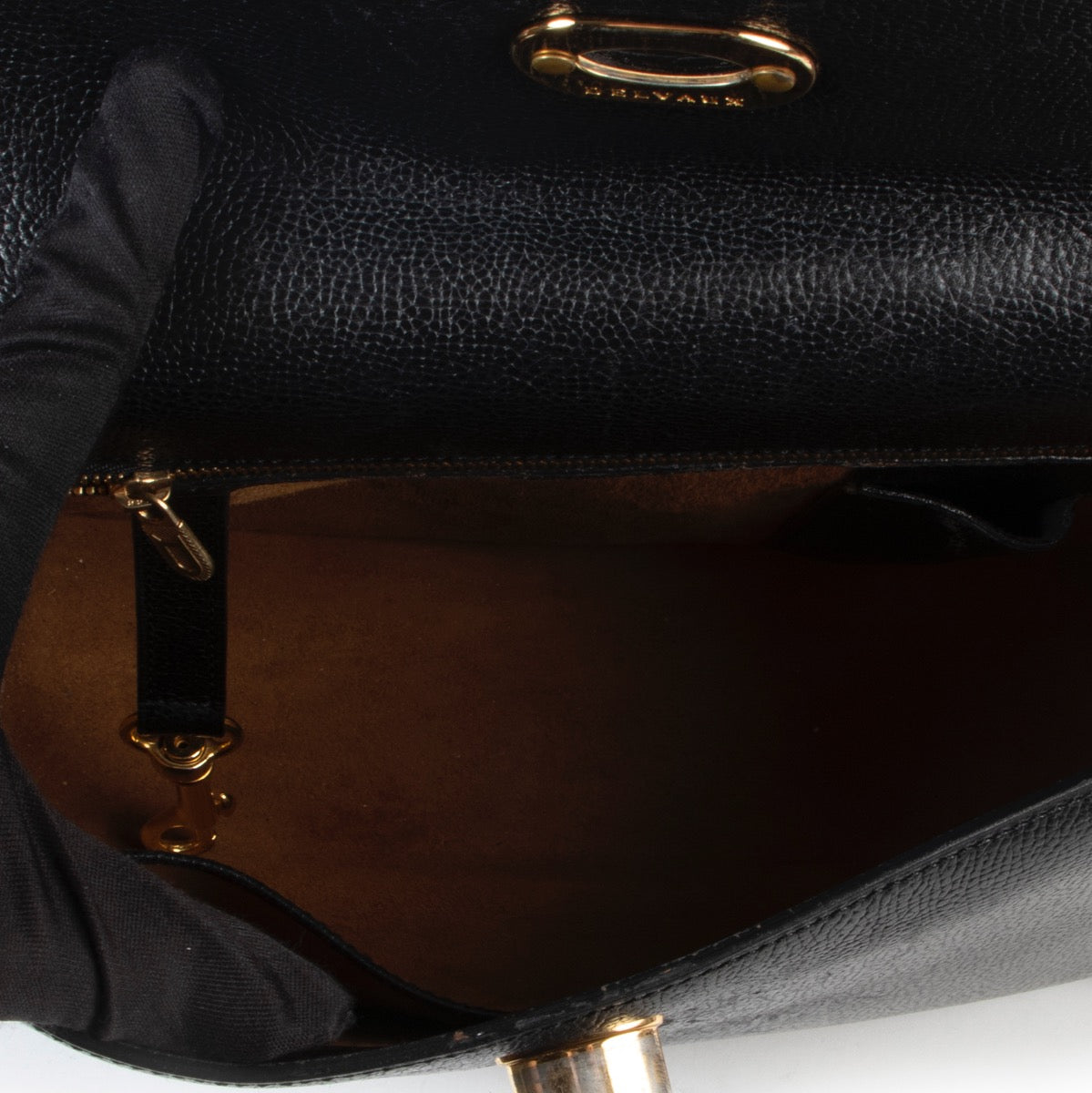 Shop safe online 100% authentic second hand Delvaux Black Shoulder Bag in very good condition at the right price at Labellov in Antwerp.