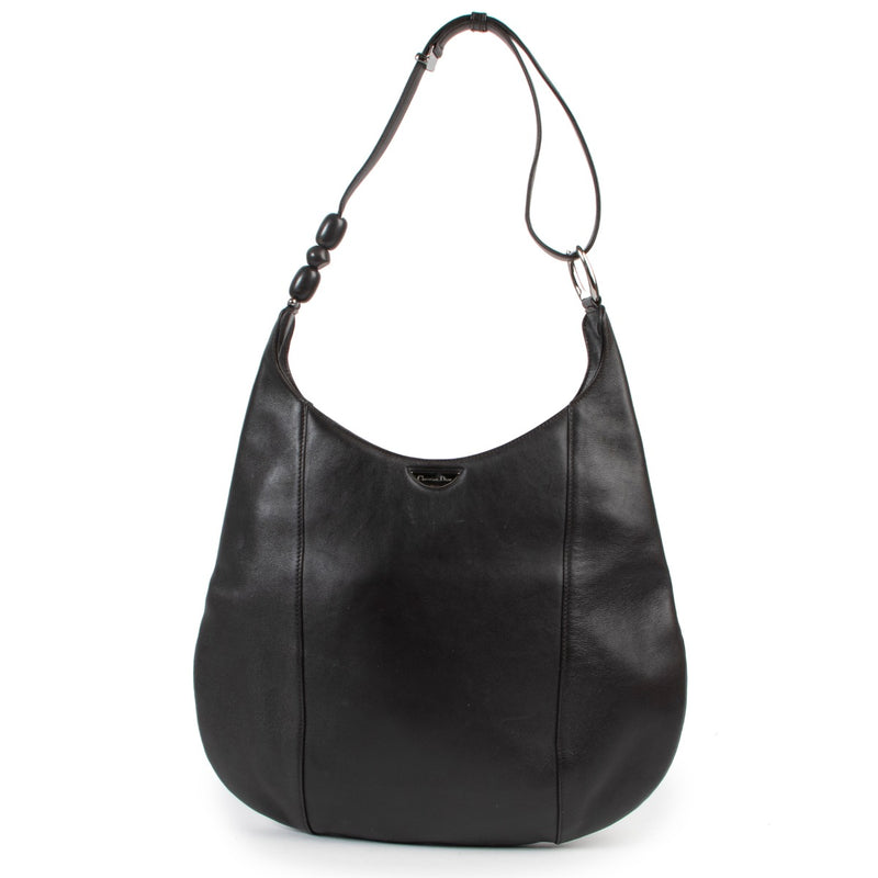 2nd hand black bag by Dior on Labellov designer site for luxury vintage