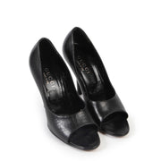 Gucci Black Pumps - Size 36 online or in store available at Labellov Antwerp.