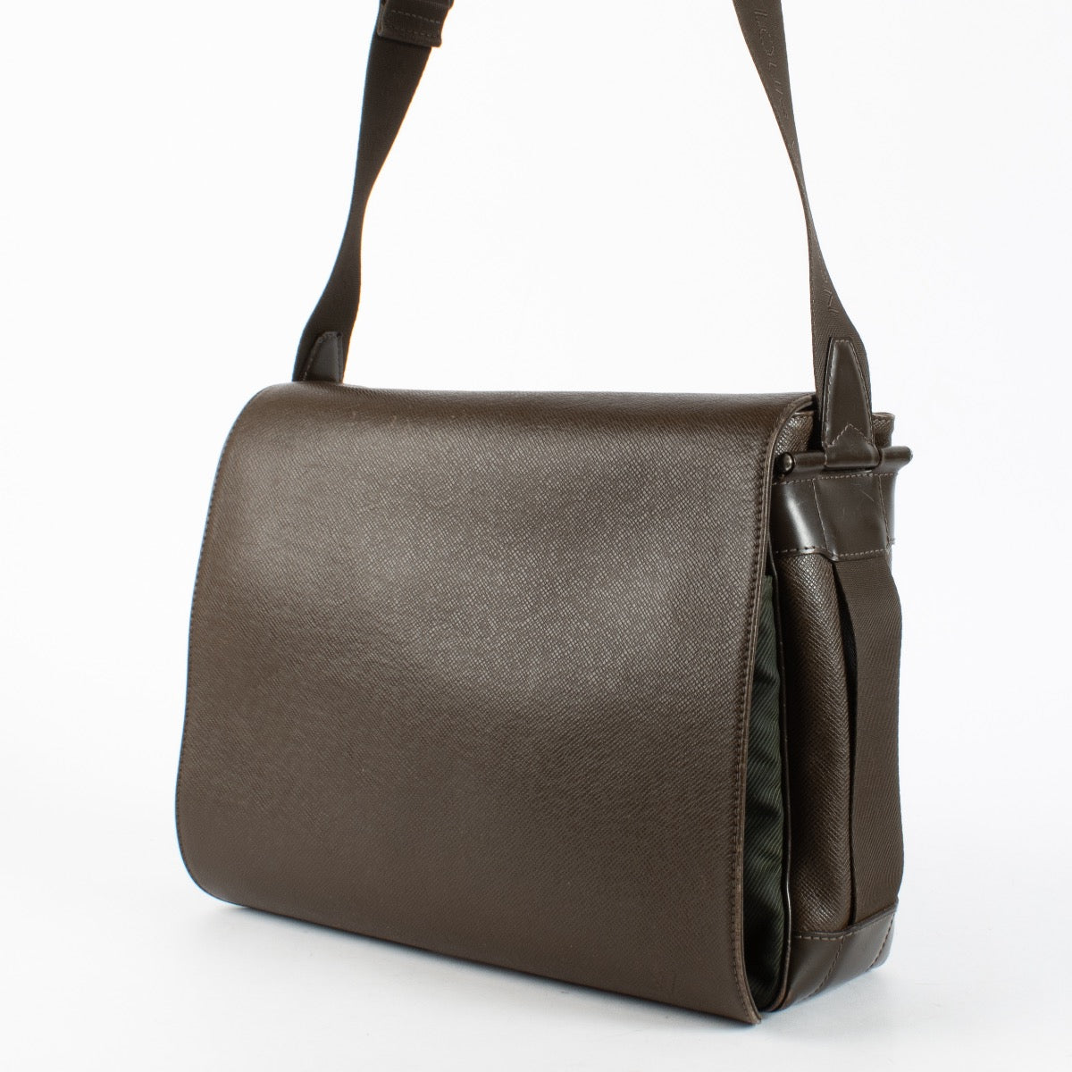 Sac bandoulière Louis Vuitton Taiga Viktor Marron