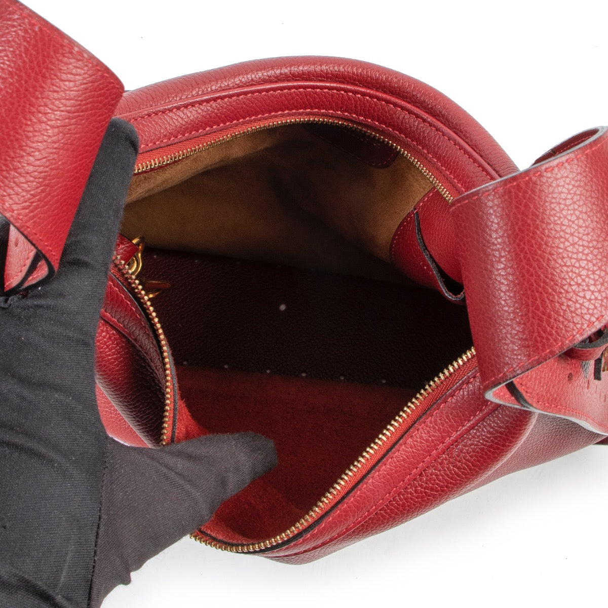 Original Delvaux Burgundy Leather Shoulder bag in very good condition now online for sale on 2nd hand luxury designer site Labellov Antwerp