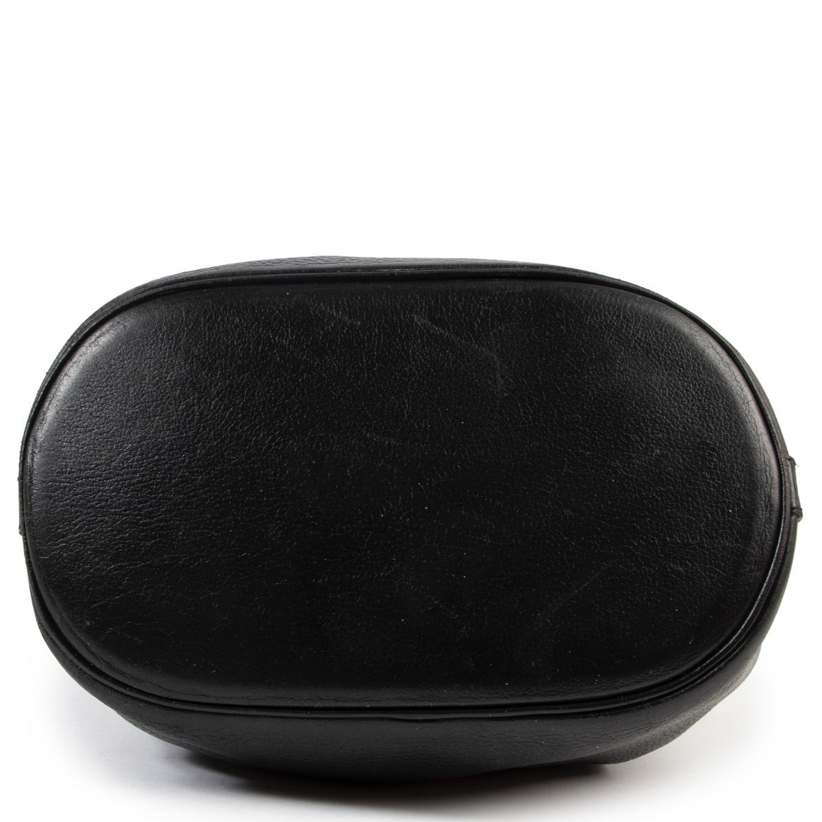 Shop safe online 100% authentic second hand Delvaux Black Calicot Shoulder Bag at the right price at Labellov in Antwerp.