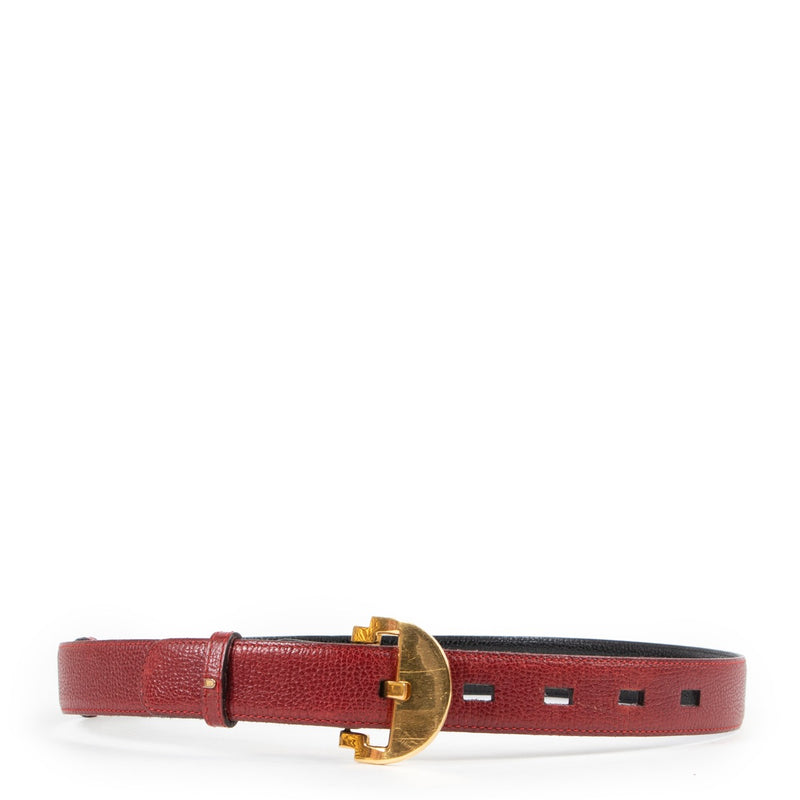 Buy these Delvaux Red Leather Belt- Size 75 for a reasonable price at Labellov online or in store. Koop deze Delvaux Red Leather Belt- Size 75 voor een redelijke prijs bij Labellov online of in de winkel.
