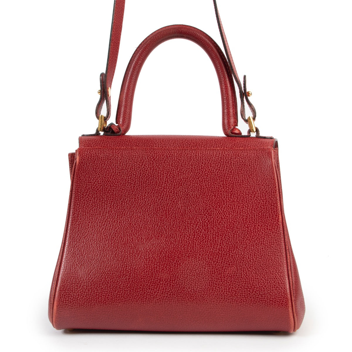 Buy these Delvaux Red Brillant for a reasonable price at Labellov online or in store. Koop deze Delvaux Red Brillant voor een redelijke prijs bij Labellov online of in de winkel.