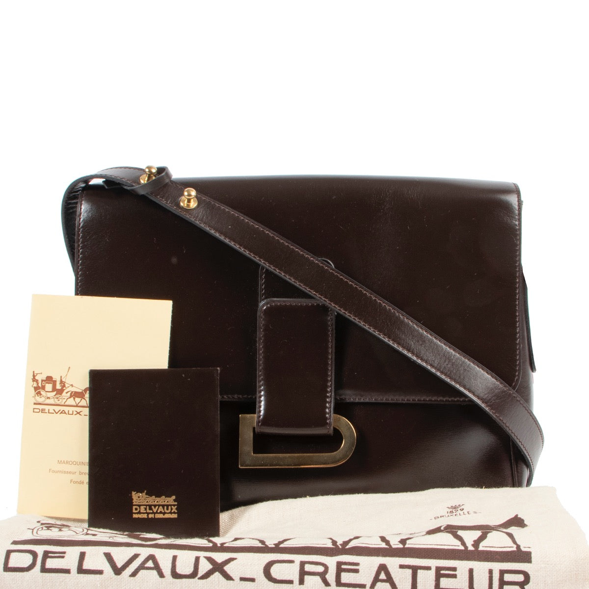 Buy these Delvaux brown Poirier Shoulder bag for a reasonable price at Labellov online or in store. Koop deze Delvaux brown Poirier Shoulder bag voor een redelijke prijs bij Labellov online of in de winkel.