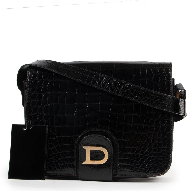 Shop safe online 100% authentic second hand Delvaux Black Croco Crossbody bag in very good condition at the right price at labellov in Antwerp.
