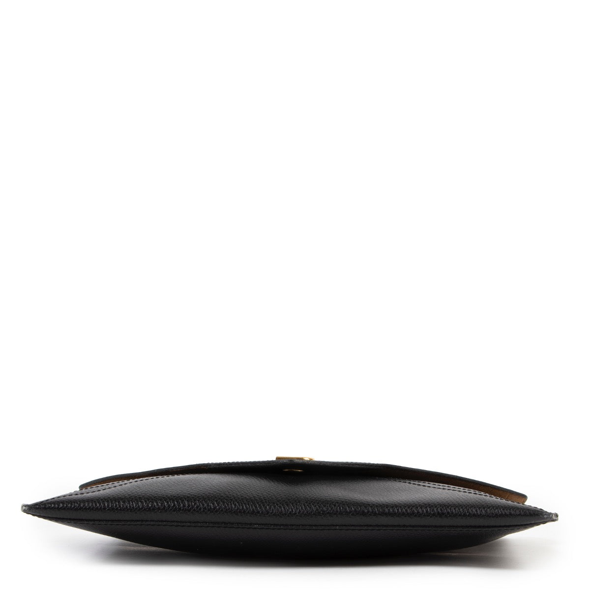 Buy these Delvaux Black Clutch D for a reasonable price at Labellov online or in store. Koop deze Delvaux Black Clutch D voor een redelijke prijs bij Labellov online of in de winkel.