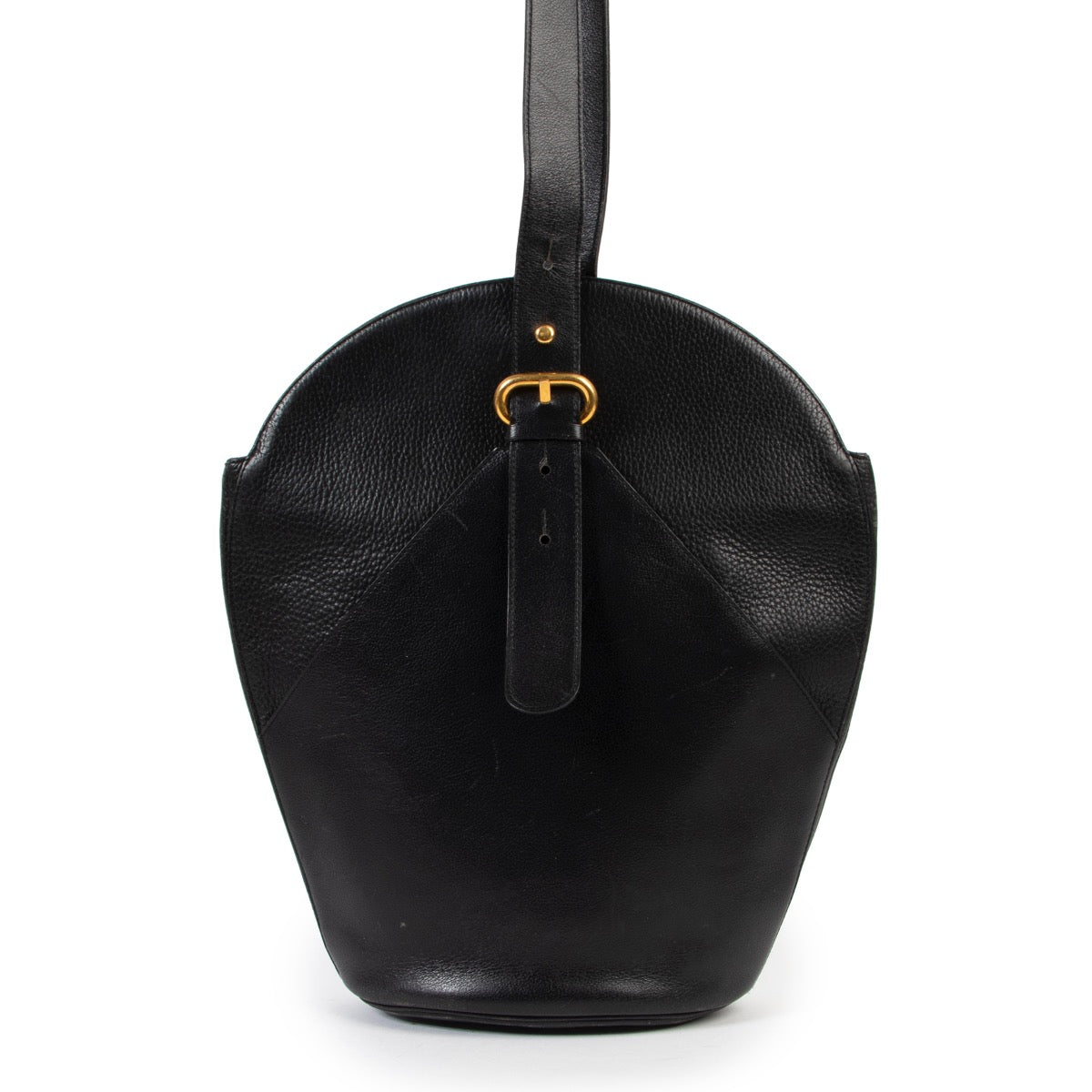 Buy these Delvaux Black Shoulder Leather bag for a reasonable price at Labellov online or in store. Koop deze Delvaux Black Shoulder Leather bag voor een redelijke prijs bij Labellov online of in de winkel.
