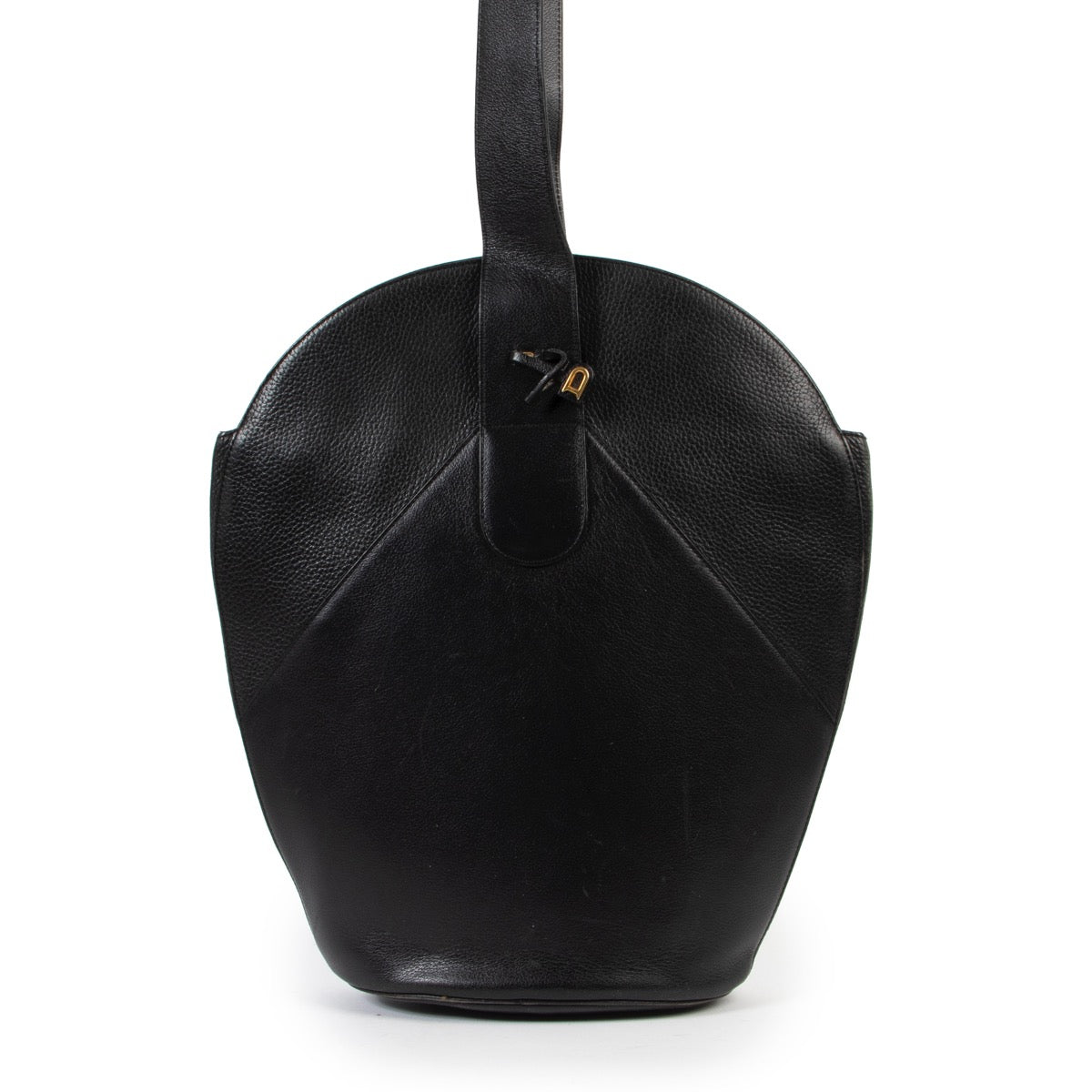 Buy these Delvaux Black Shoulder Leather bag for a reasonable price at Labellov online or in store. Koop deze Delvaux Black Shoulder Leather bag voor een redelijke prijs bij Labellov online of in de winkel.
