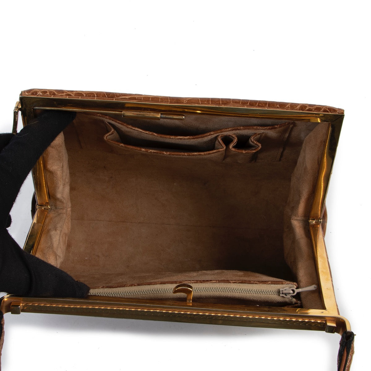 Shop safe online 100% authentic second hand Delvaux Cognac Croco Top Handle in very good condition at Labellov in Antwerp.