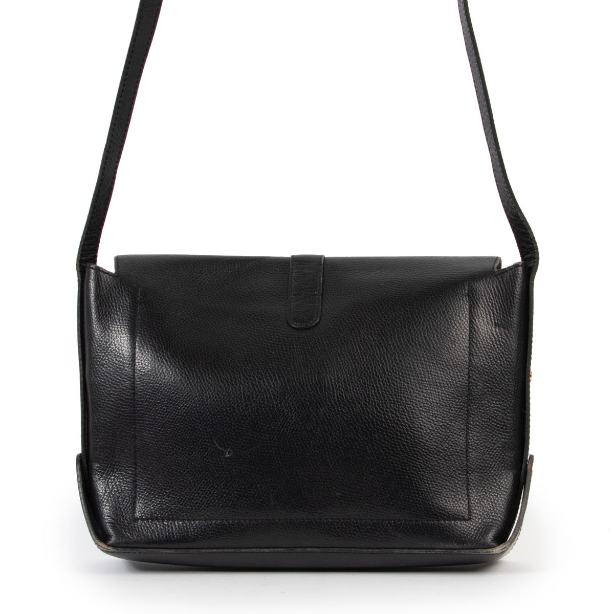 Buy these Delvaux Black Crossbody for a reasonable price at Labellov online or in store. Koop dezeDelvaux Black Crossbody voor een redelijke prijs bij Labellov online of in de winkel.