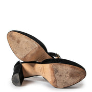 Shop safe online 100% authentic second hand Jimmy Choo Black Velvet Pumps - Size 36,5 in very good condition at the right price at Labellov in Antwerp.