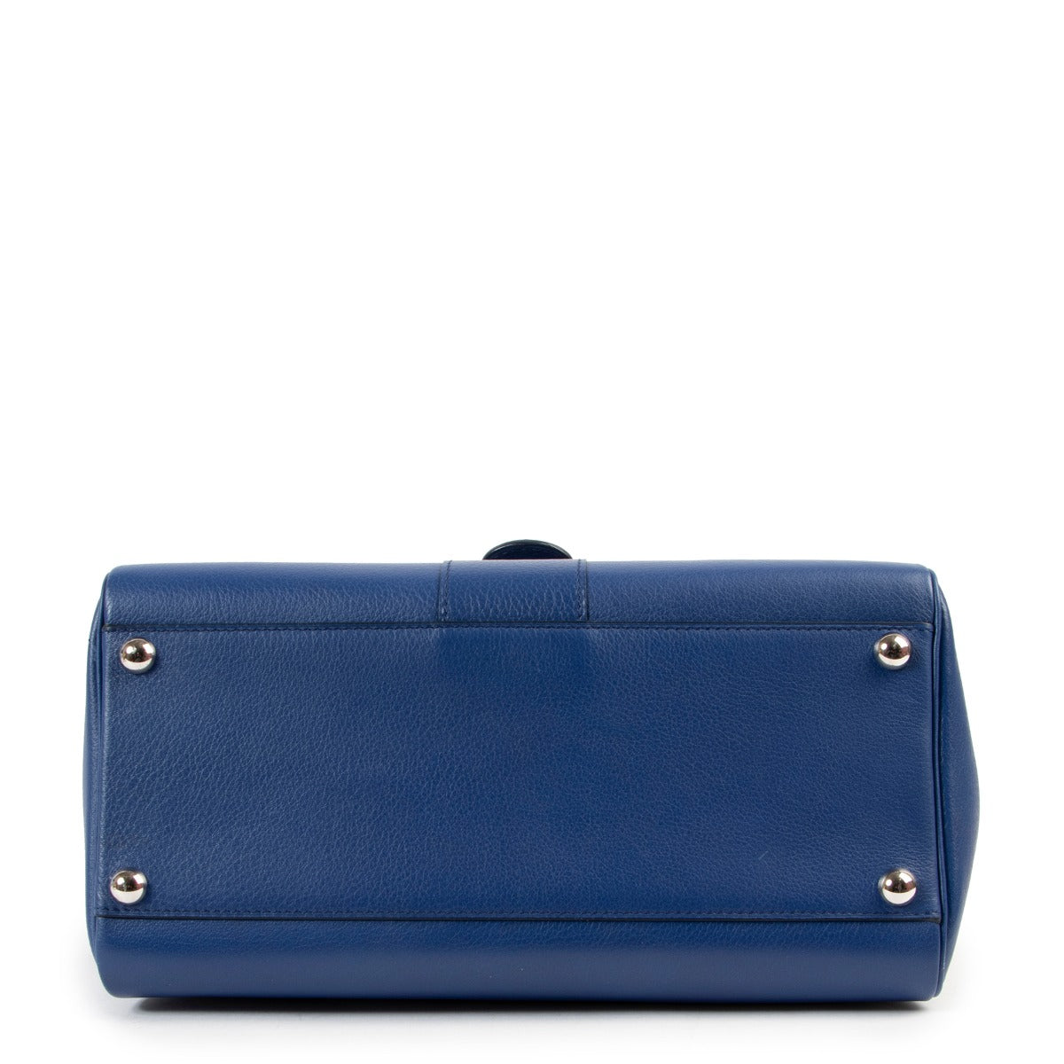 Buy these Delvaux Metallic Grained Calfskin Brillant Satchel Satin Electric for a reasonable price at Labellov online or in store. Koop deze Delvaux Metallic Grained Calfskin Brillant Satchel Satin Electric voor een redelijke prijs bij Labellov online