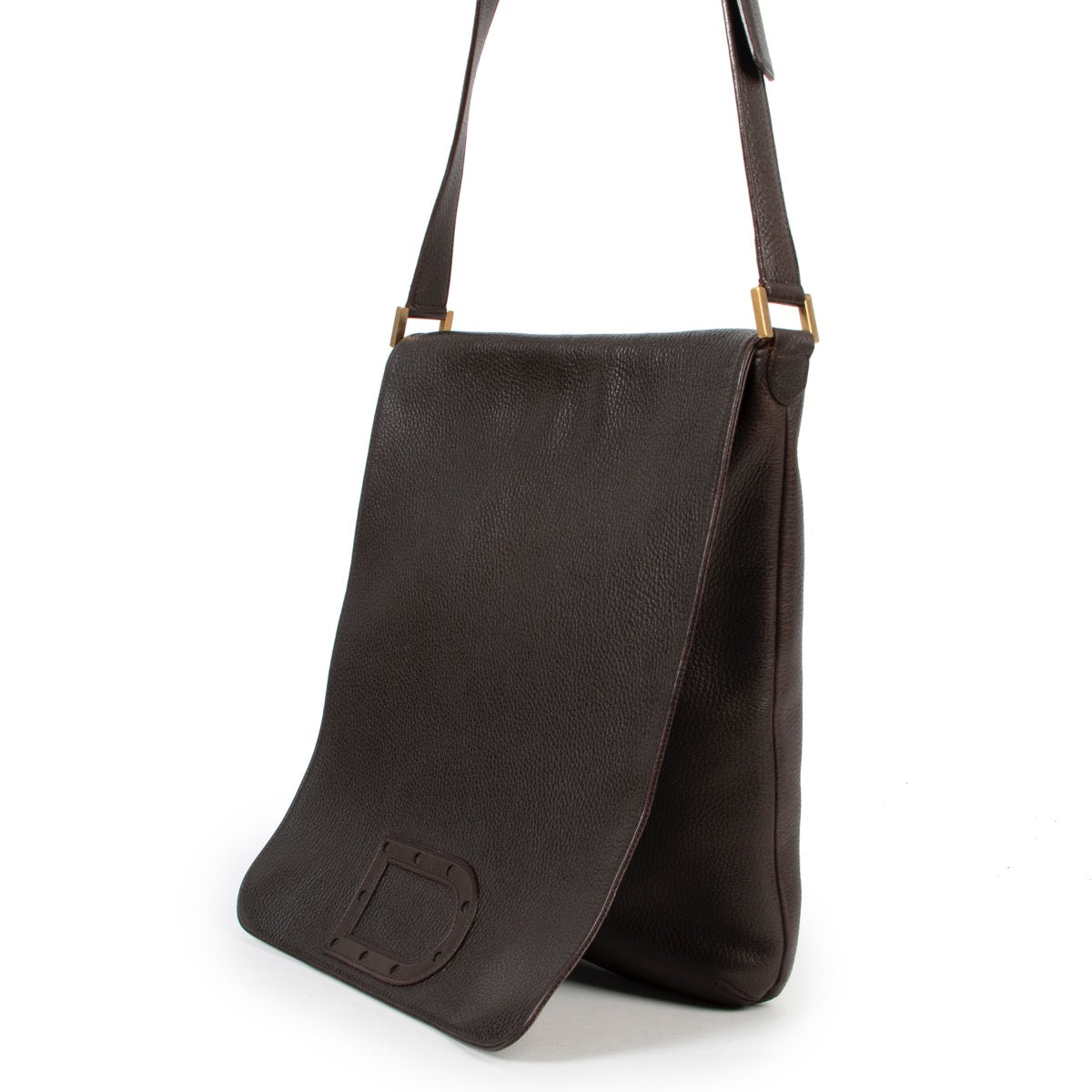Buy thisDelvaux Brown Le Louise Baudrier Shoulder Bag online or in store at Labellov Luxury in Antwerp