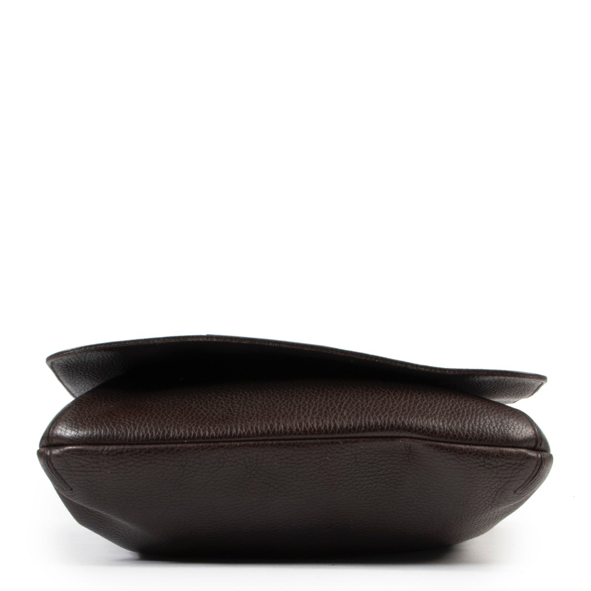 Buy thisDelvaux Brown Le Louise Baudrier Shoulder Bag online or in store at Labellov Luxury in Antwerp