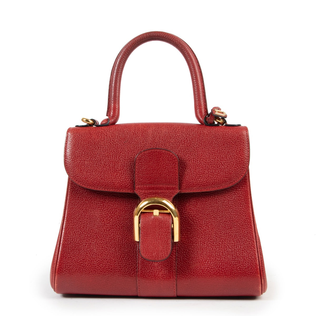 Delvaux Red Brillant PM is available online or step by in the store at Labellov in Antwerp Belgium. Delvaux Red Brillant PM is beschikbaar online of kom langs in de winkel bij Labellov in Antwerpen België