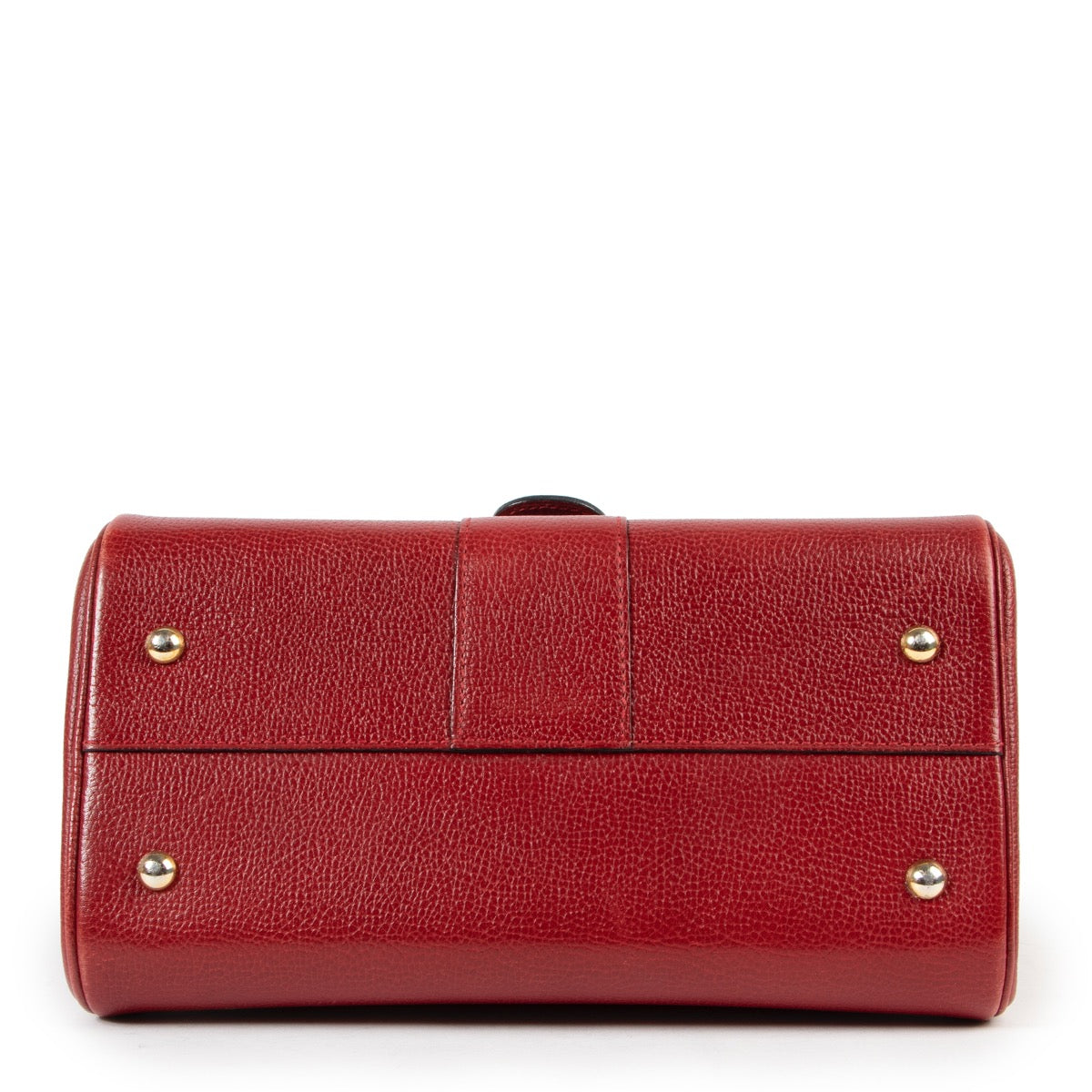 Delvaux Red Brillant PM is available online or step by in the store at Labellov in Antwerp Belgium. Delvaux Red Brillant PM is beschikbaar online of kom langs in de winkel bij Labellov in Antwerpen België