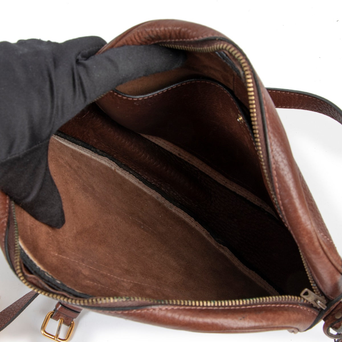 Buy these Delvaux Brown Leather Crossbody for a reasonable price at Labellov online or in store. Koop deze Delvaux Brown Leather Crossbody voor een redelijke prijs bij Labellov online of in de winkel.