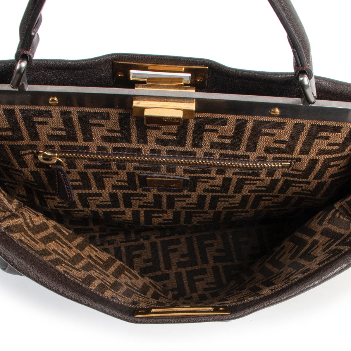 Shop safe online 100% authentic second hand Fendi Brown Ombre Peekaboo in very good condition at the right price at labellov in Antwerp.