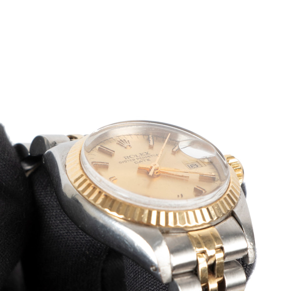 Shop authentic second hand Rolex Datejust 26 Oystersteel & 18K Yellow Gold Watch at LabelLOV.com