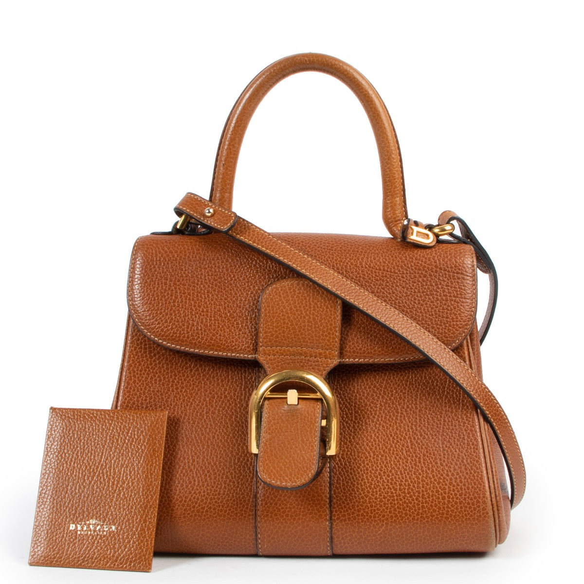 Buy this Delvaux Cognac Brillant PM for a reasonable price and in good condition online or in store at Labellov Luxury Antwerp.