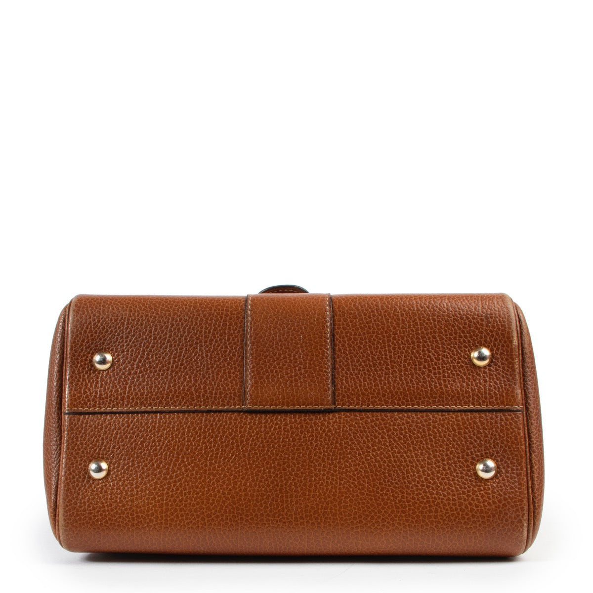 Buy this Delvaux Cognac Brillant PM for a reasonable price and in good condition online or in store at Labellov Luxury Antwerp.