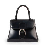 Buy these Delvaux Blue Leather PM Brillant for a reasonable price at Labellov online or in store. Koop deze Delvaux Blue Brillant voor een redelijke prijs bij Labellov online of in de winkel.