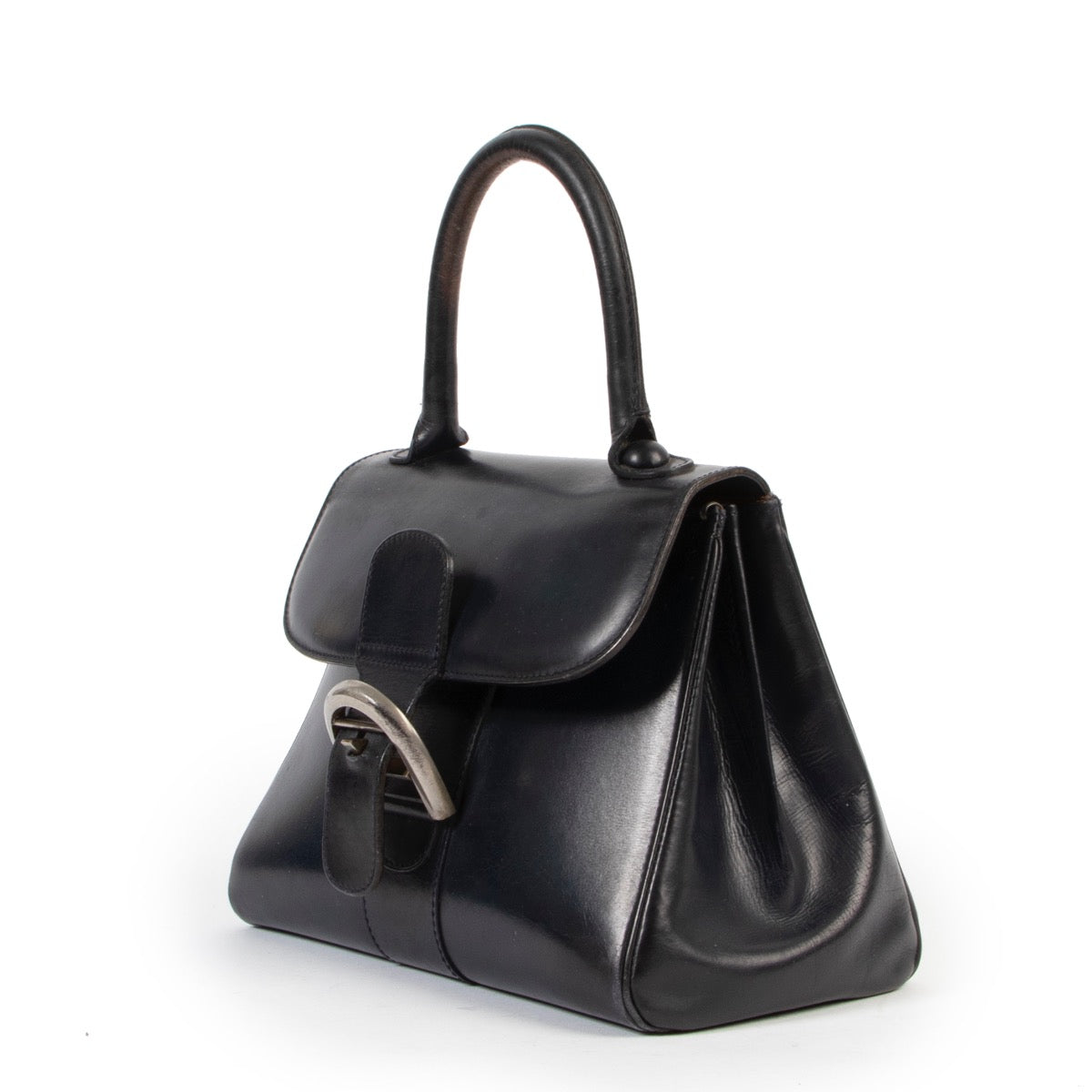 Buy these Delvaux Blue Leather PM Brillant for a reasonable price at Labellov online or in store. Koop deze Delvaux Blue Brillant voor een redelijke prijs bij Labellov online of in de winkel.