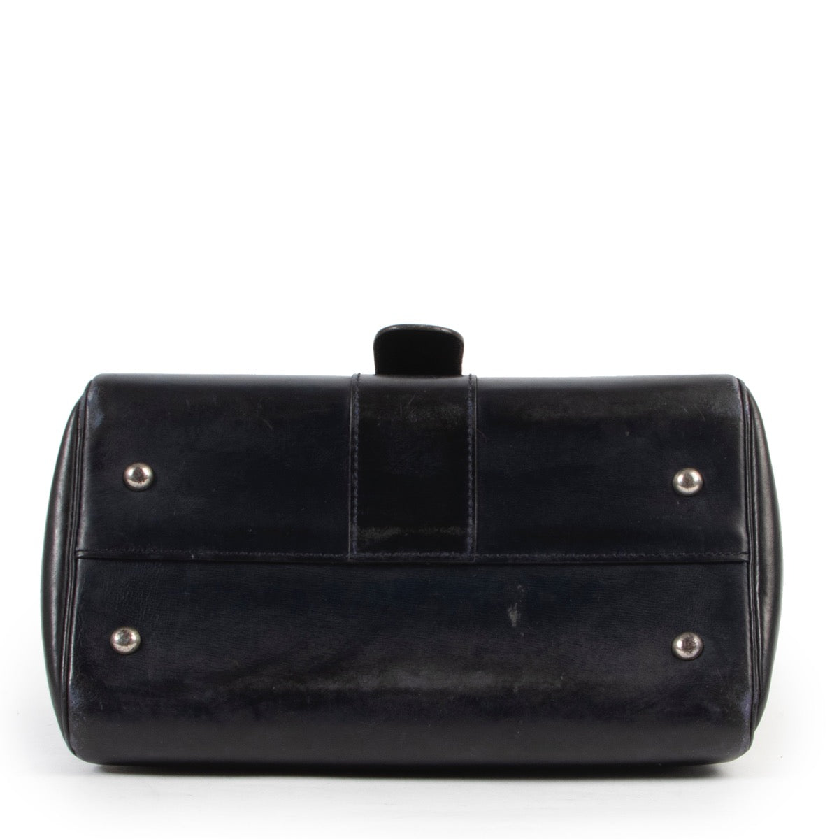 Buy these Delvaux Blue Leather PM Brillant for a reasonable price at Labellov online or in store. Koop deze Delvaux Blue Brillant voor een redelijke prijs bij Labellov online of in de winkel.