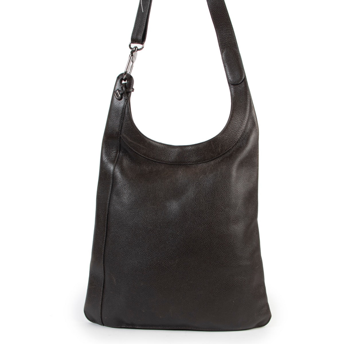 Buy these Delvaux Brown Leather Shoulder bag for a reasonable price at Labellov online or in store. Koop deze Delvaux Brown Leather Shoulder bag voor een redelijke prijs bij Labellov online of in de winkel.