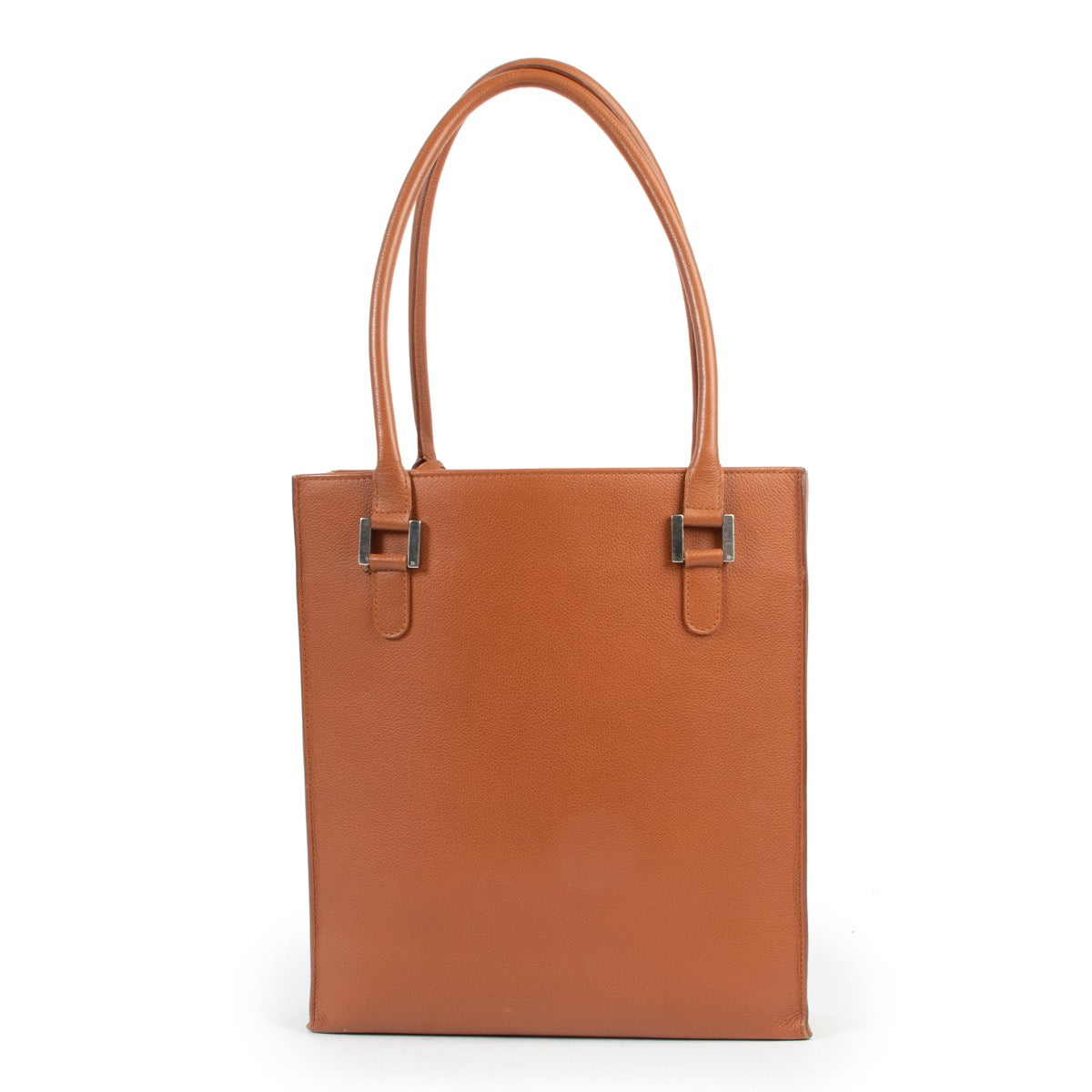 Shop safe online 100% authentic second hand Delvaux Cognac Top handle in very good condition at the right price at Labellov in Antwerp.